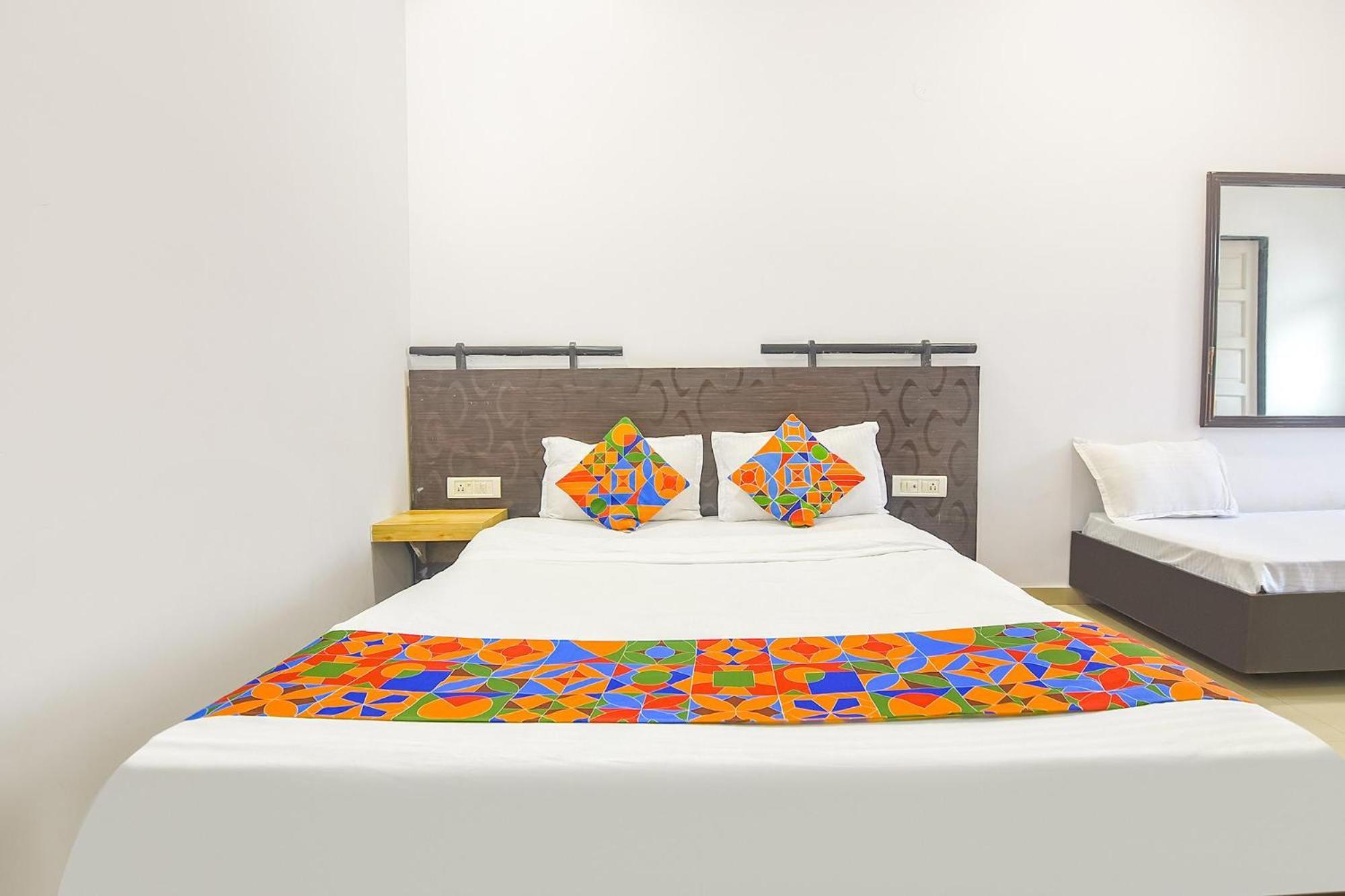 Fabexpress Neo Calangute Beach Resort Exterior foto