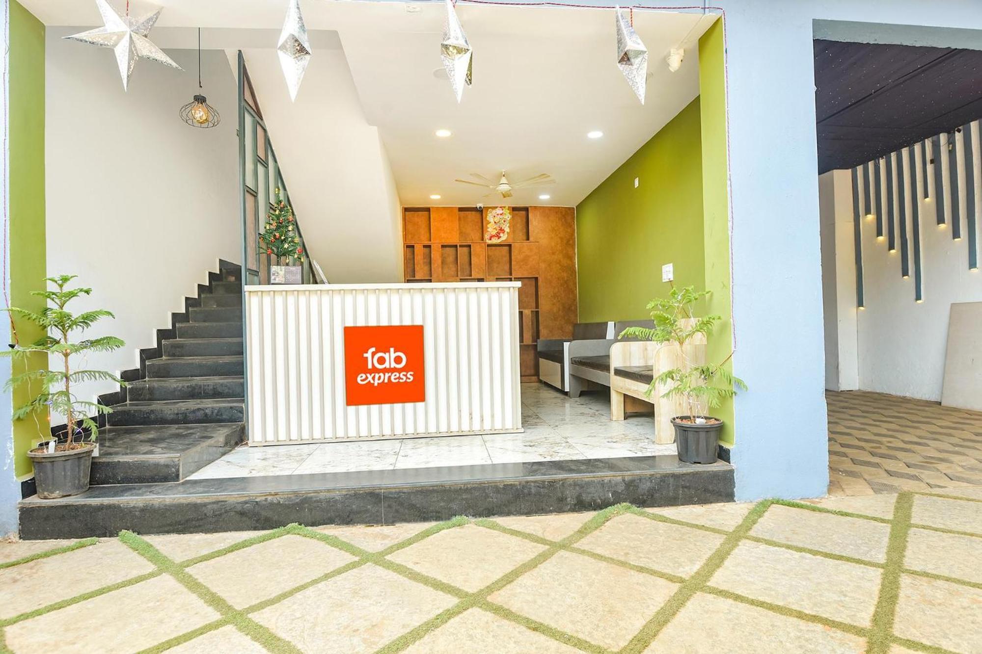 Fabexpress Neo Calangute Beach Resort Exterior foto